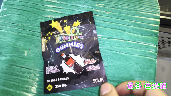 81 大软糖-可乐味 5粒